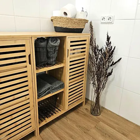 Apartman Wieapart - Ruhig Im Gruenen, Parkplatz, Zw. Dus/cgn Leverkusen